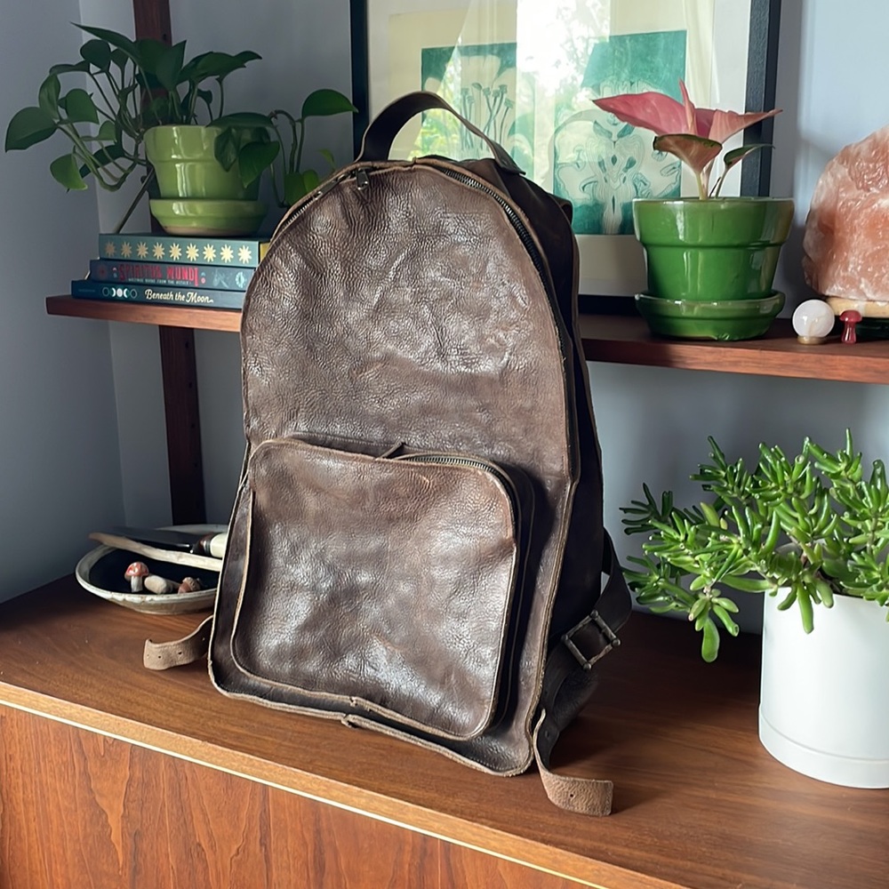 Cydwoq Climber leather backpack